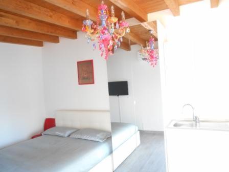 Direttamente Al Lago Apartments Marone Luaran gambar